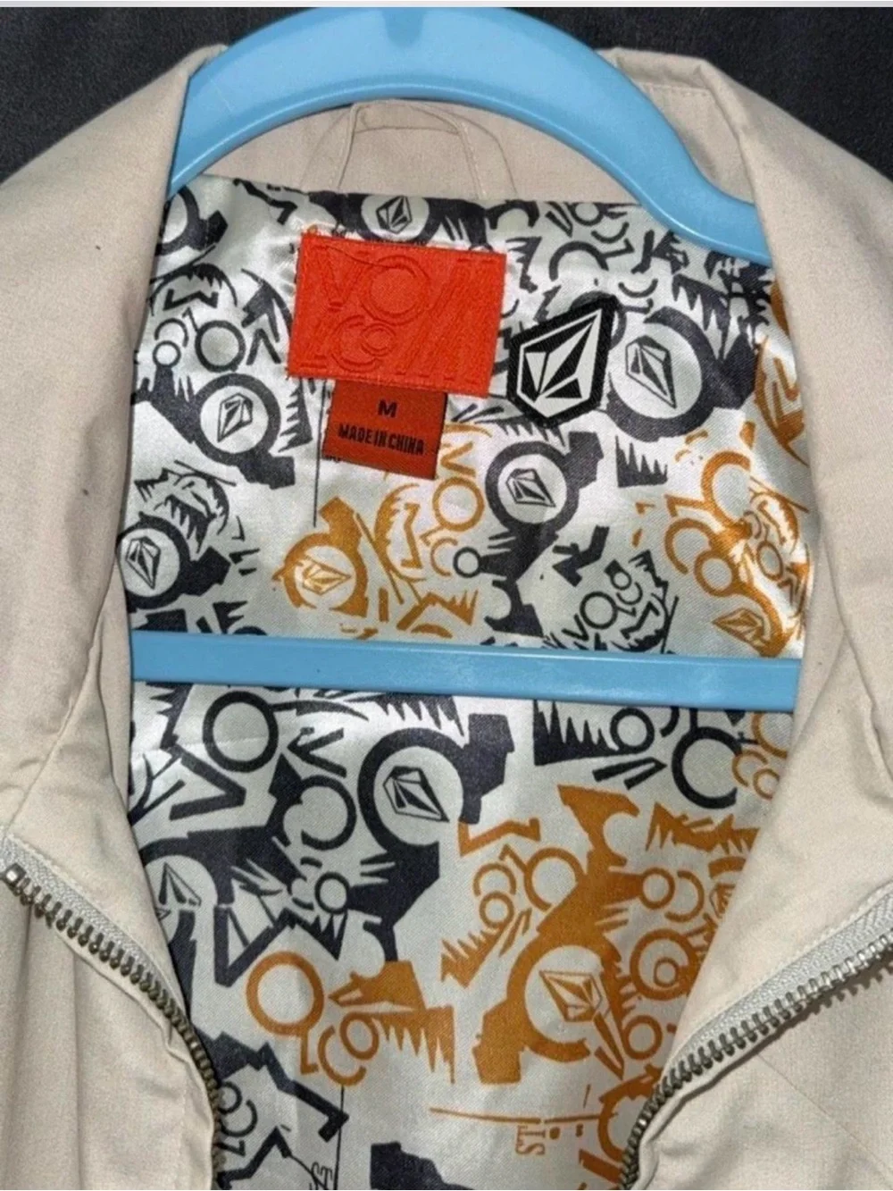 Volcom Light Beige Shirt Jacket with Graphic Lining